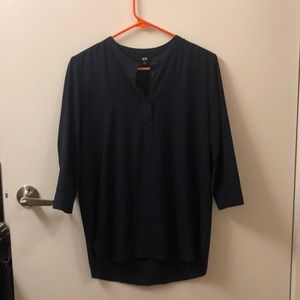Cute unqlo blouse runs small